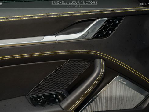 Used 2023 Porsche 911 Targa 4S w/ Premium Package image 59