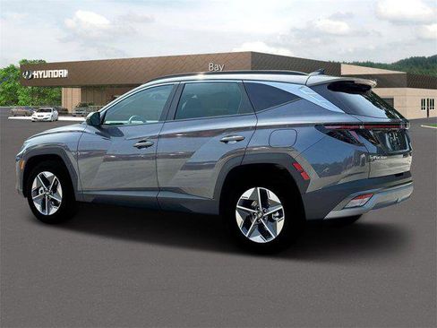 New 2025 Hyundai Tucson SEL image 4
