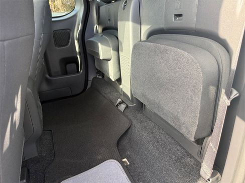 Used 2022 Nissan Frontier S w/ Technology Package image 27