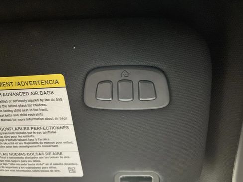 Used 2025 Ford Explorer ST-Line image 26