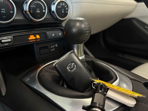 Used 2021 MAZDA MX-5 Miata RF Grand Touring image 43