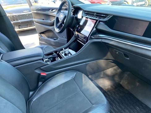 Used 2022 Jeep Grand Cherokee Trailhawk image 17