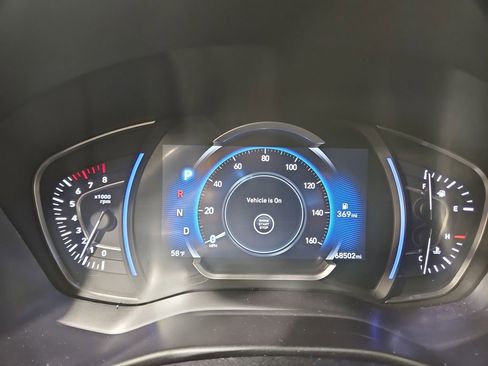 Used 2020 Hyundai Santa Fe Limited image 16