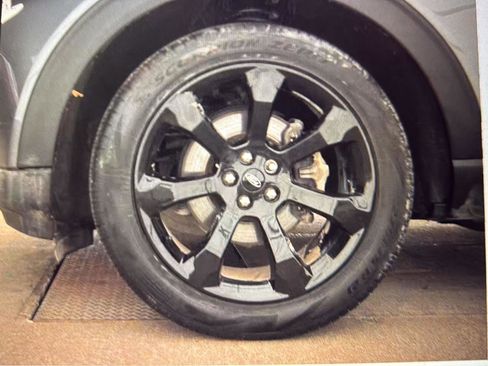 Used 2024 Ford Explorer ST-Line w/ Class IV Trailer Tow Package image 14