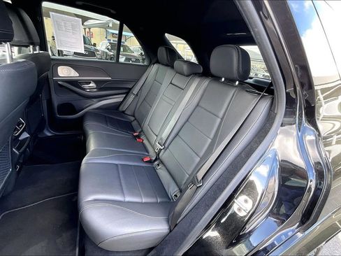 Used 2025 Mercedes-Benz GLE 350 4MATIC image 36