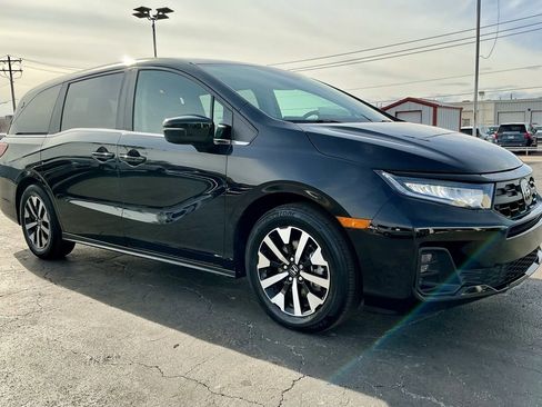 Used 2025 Honda Odyssey EX-L image 6