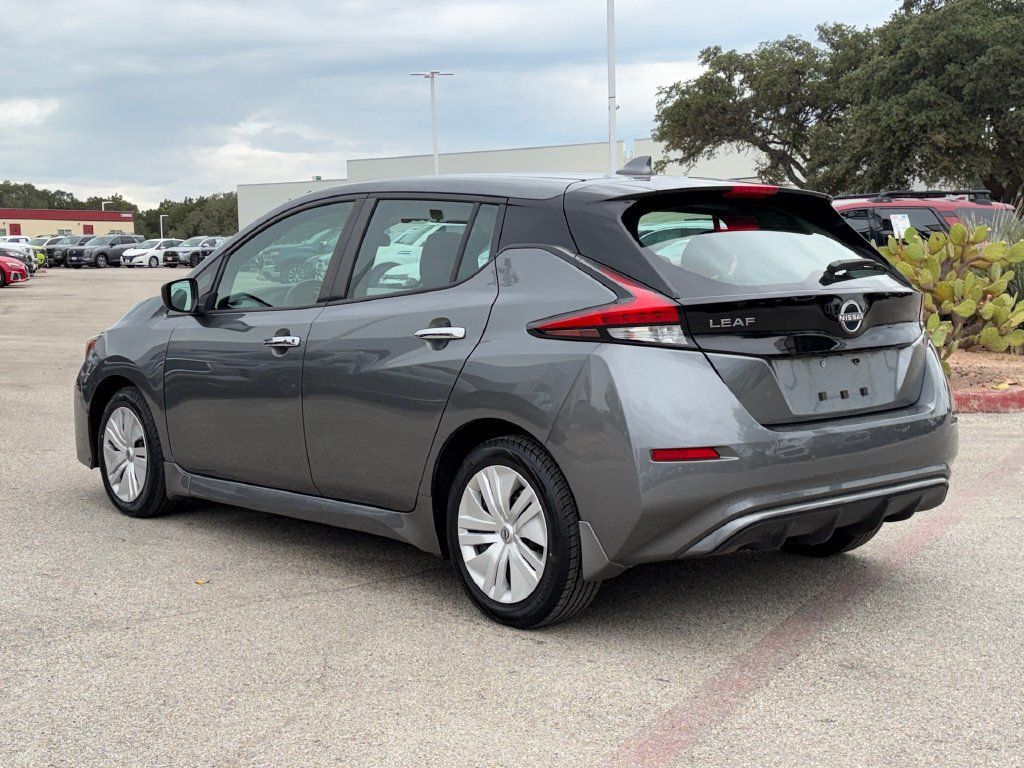 Used 2025 Nissan Leaf S FWD image 6
