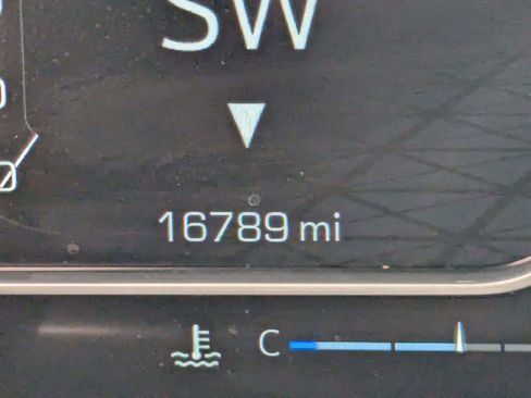 Used 2024 GMC Sierra 2500 Denali w/ Technology Package image 35