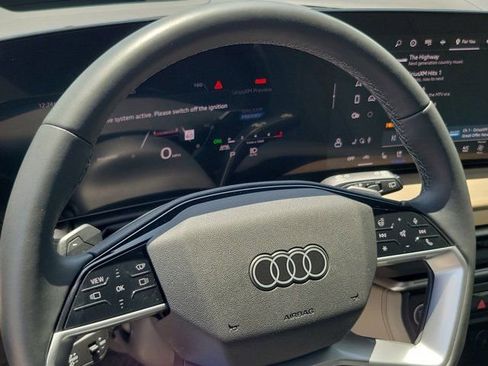 Certified 2025 Audi Q5 Premium w/ Premium Plus AWD/4WD image 20