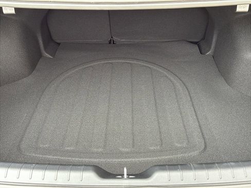 New 2025 Kia K4 LXS image 10