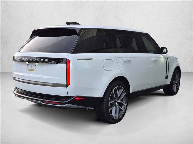 New 2026 Land Rover Range Rover Long Wheelbase SE AWD/4WD image 2