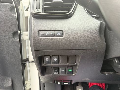 Used 2021 Nissan Rogue Sport S AWD/4WD image 14