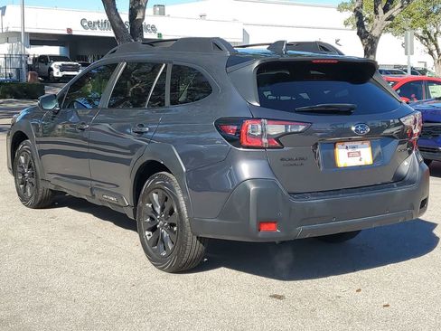 Used 2023 Subaru Outback Onyx Edition image 3