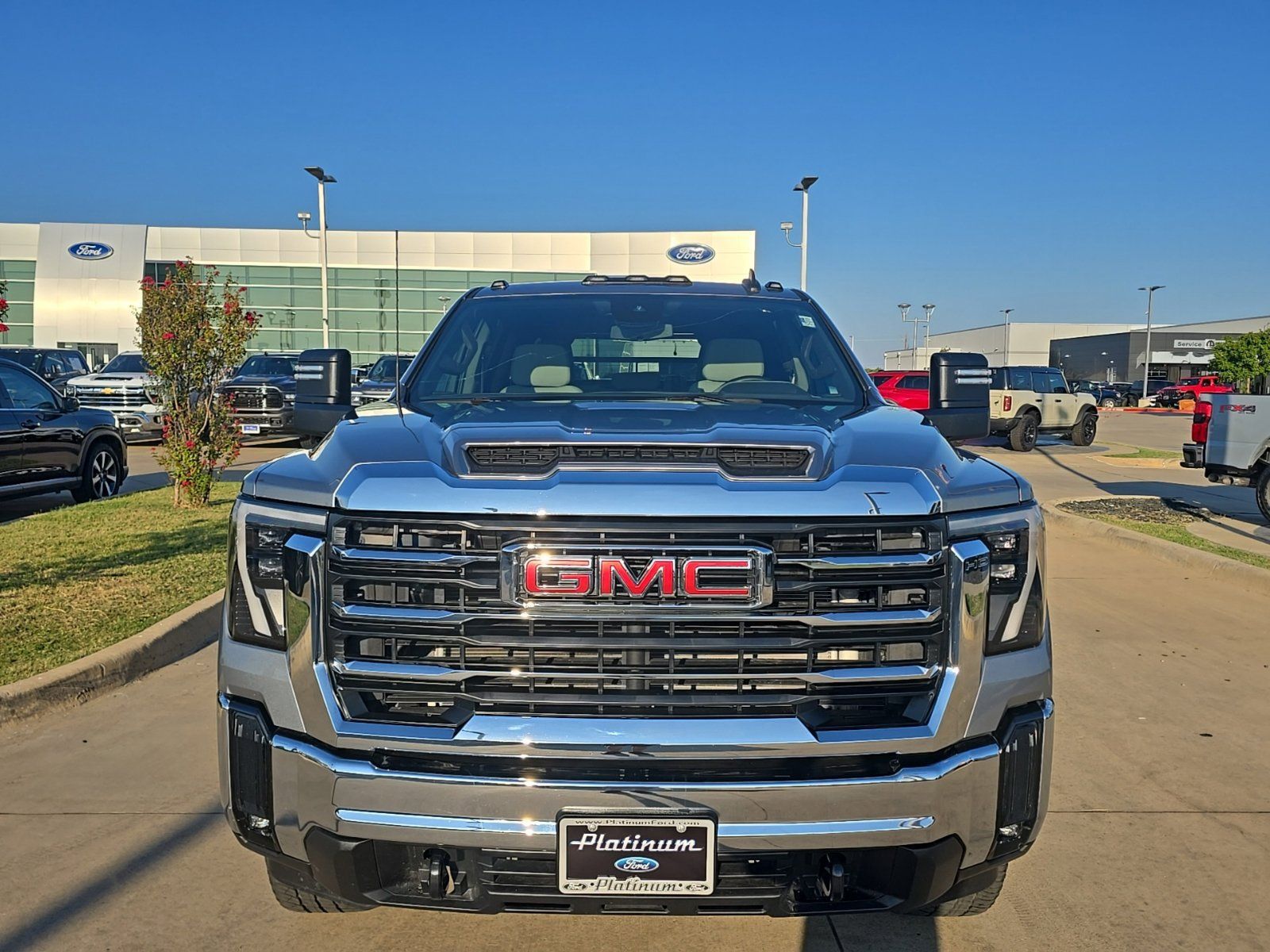 Used 2024 GMC Sierra 3500 SLE w/ SLE Convenience Package AWD/4WD image 8