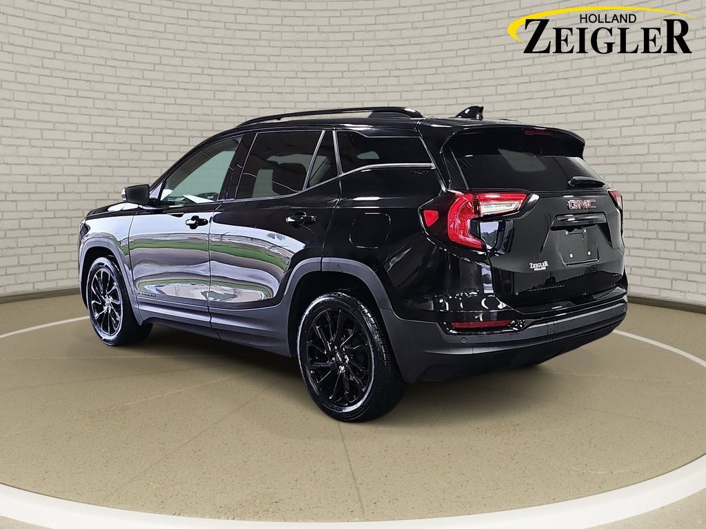 Used 2023 GMC Terrain SLT w/ Elevation Edition AWD/4WD image 7