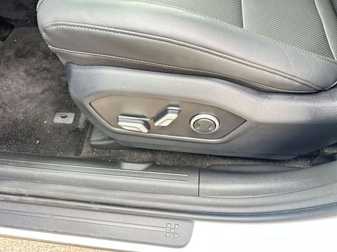 Used 2025 Hyundai Santa Fe SEL image 25