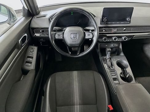 Used 2022 Honda Civic Sport image 4