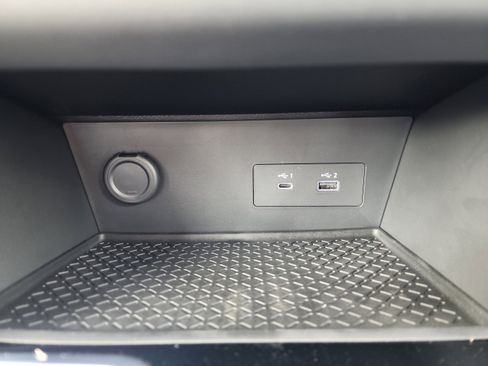 New 2025 Nissan Pathfinder SV w/ Black Appearance Package image 14