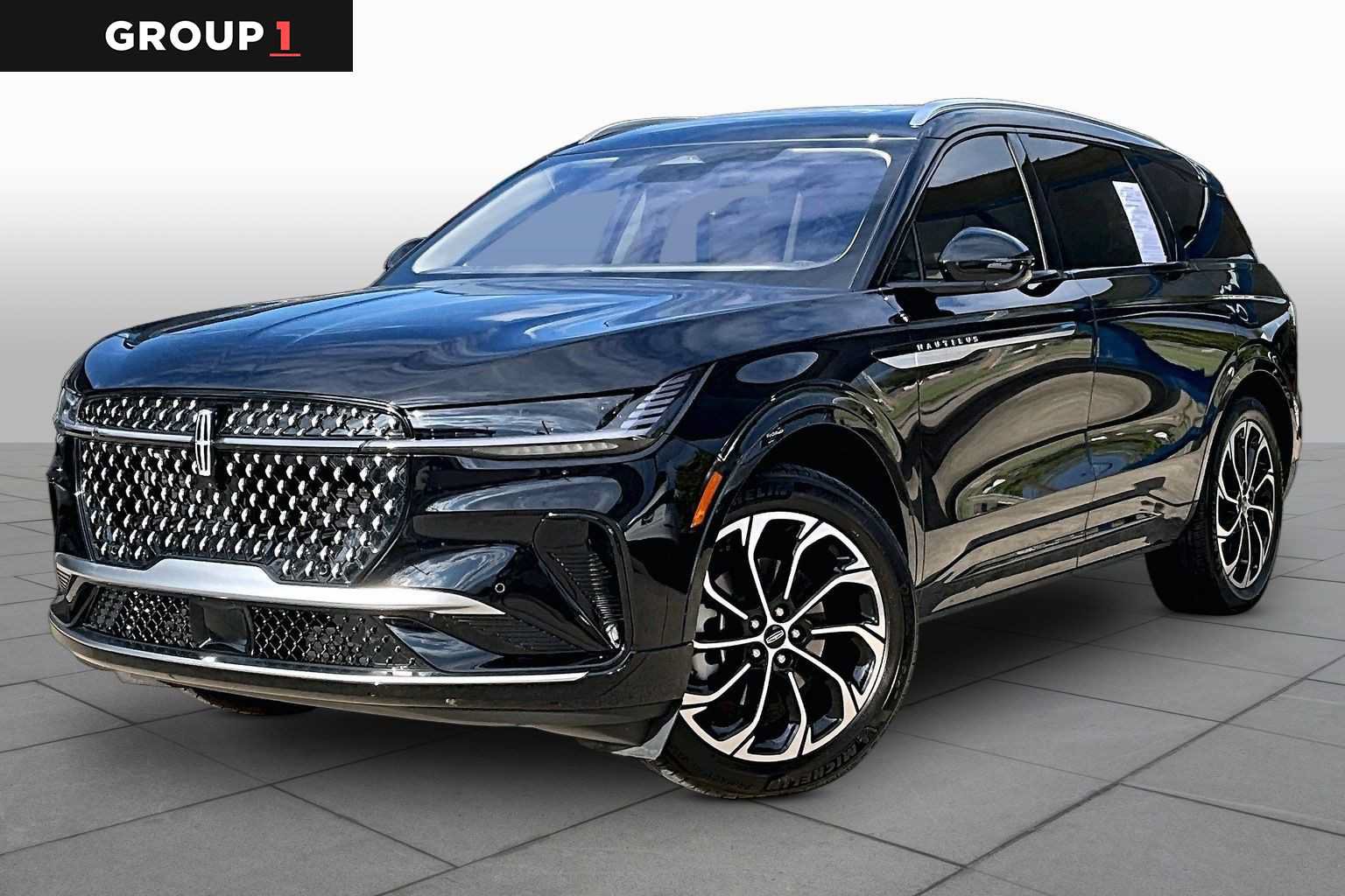Used 2025 Lincoln Nautilus Reserve AWD/4WD image 1