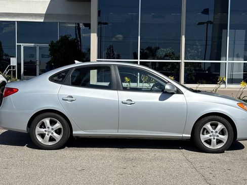 Used 2010 Hyundai Elantra SE image 4