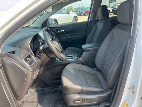 Certified 2024 Chevrolet Equinox LT image 12