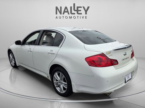 Used 2011 INFINITI G37 x w/ Premium Pkg image 3