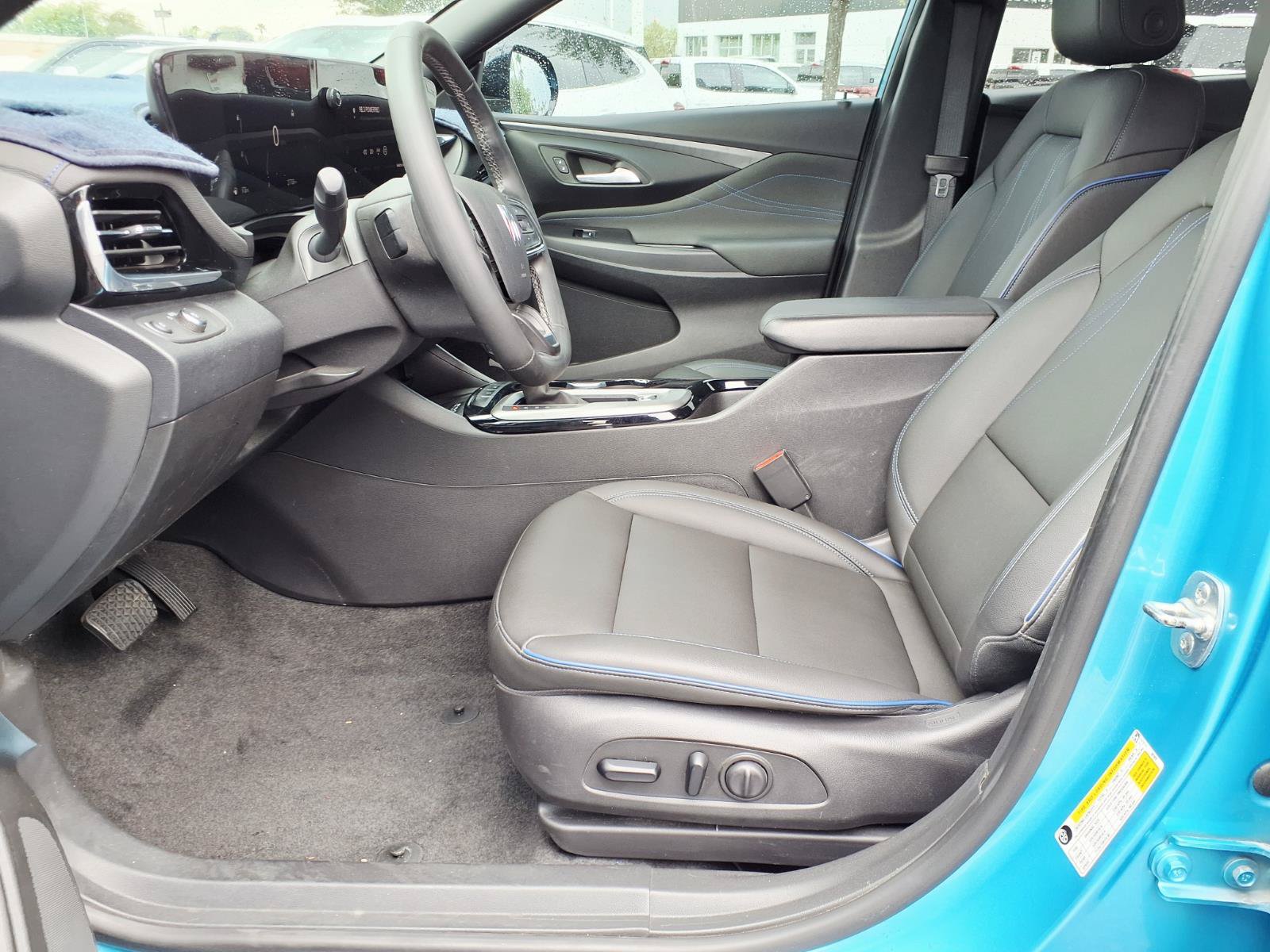 Used 2025 Buick Envista Sport Touring w/ Convenience I Package FWD image 20