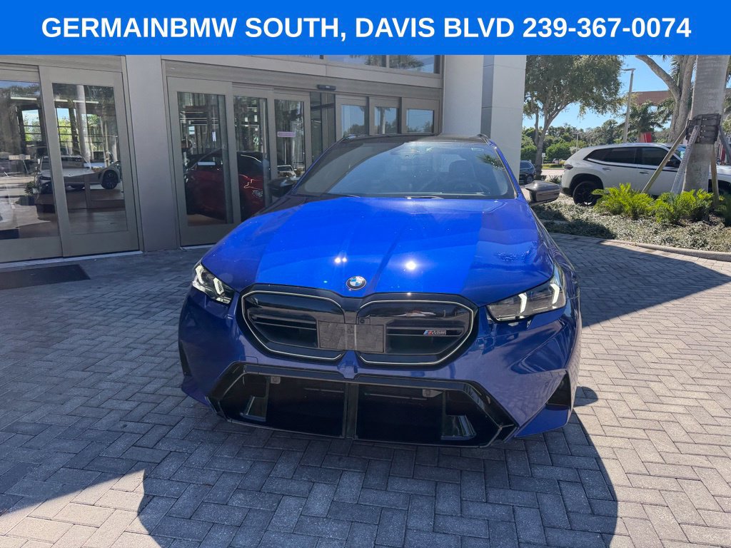 Used 2026 BMW M5 Touring w/ M Driver's Package AWD/4WD image 4