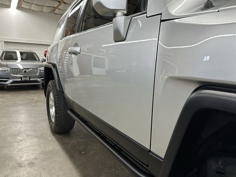 Used 2007 Toyota FJ Cruiser 4WD image 36