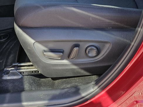 Used 2023 Toyota RAV4 XLE w/ Convenience Package image 26