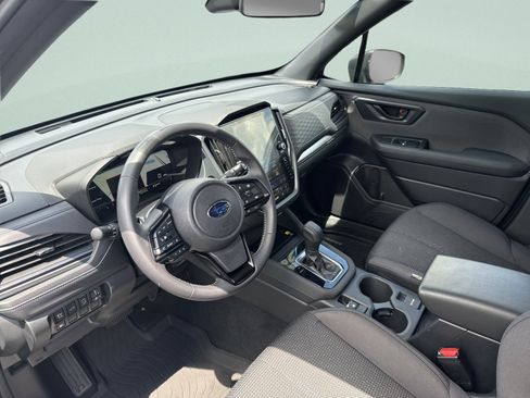 Used 2025 Subaru Forester Premium w/ Protection Package (1PH) AWD/4WD image 11