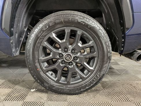 Used 2024 Toyota Tundra Platinum image 14