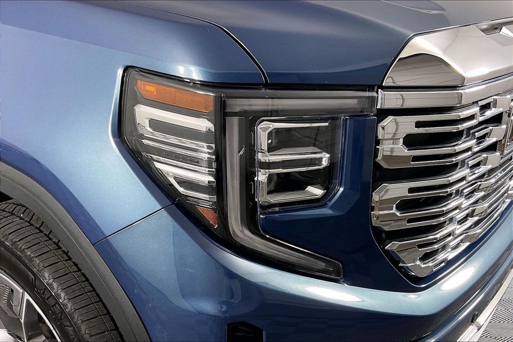 Used 2025 GMC Sierra 1500 Denali AWD/4WD image 28