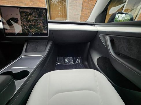 Used 2023 Tesla Model Y Long Range AWD/4WD image 58