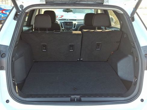 Used 2022 Chevrolet Equinox LT image 25