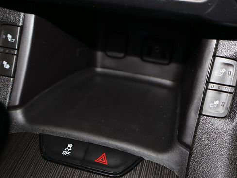 Used 2018 GMC Acadia SLT image 19