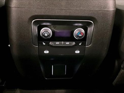 Used 2023 Chevrolet Suburban Z71 w/ Z71 Off-Road Package image 30