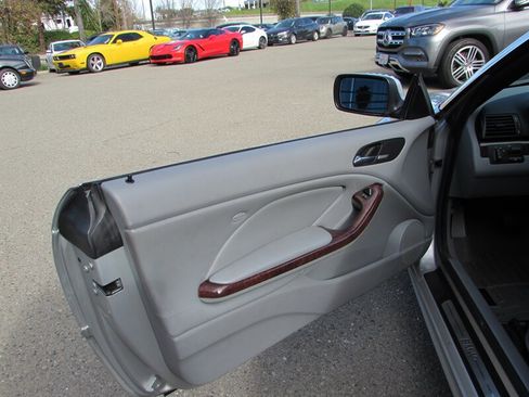 Used 2001 BMW 325Ci Convertible image 6