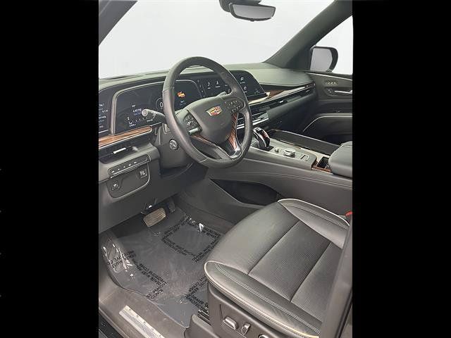 Used 2021 Cadillac Escalade Premium Luxury AWD/4WD image 10