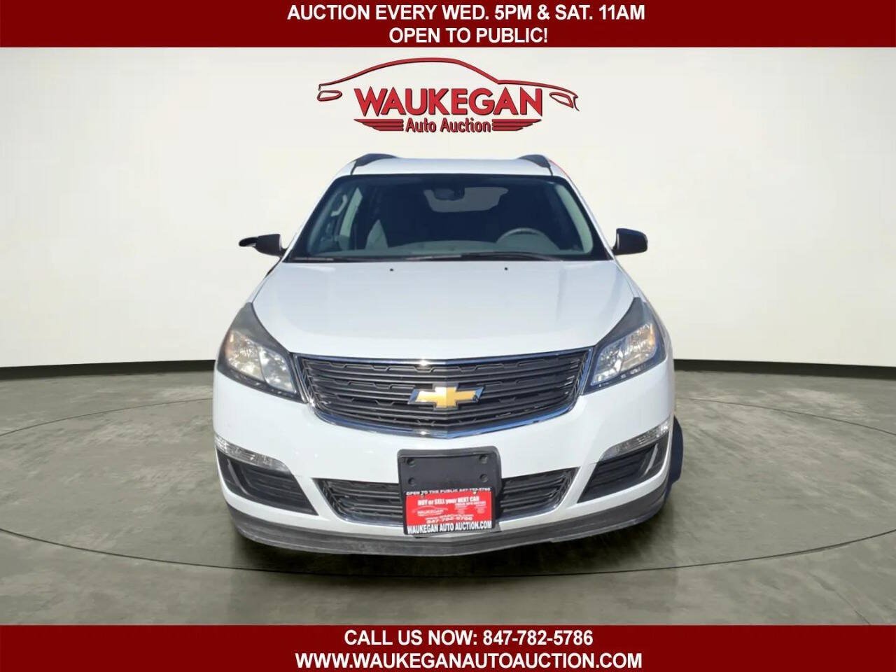 Used 2016 Chevrolet Traverse LS FWD image 2