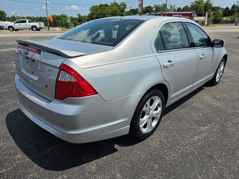 Used 2012 Ford Fusion SE FWD image 3