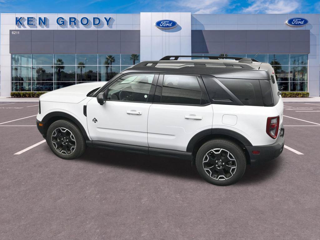Used 2025 Ford Bronco Sport Outer Banks w/ Outer Banks Tech Package+ AWD/4WD image 16