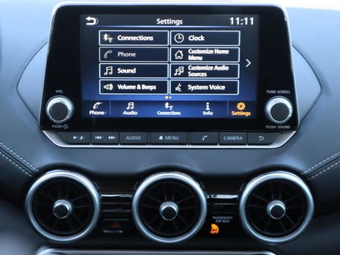 Used 2025 Nissan Sentra SV w/ Trunk Package image 14