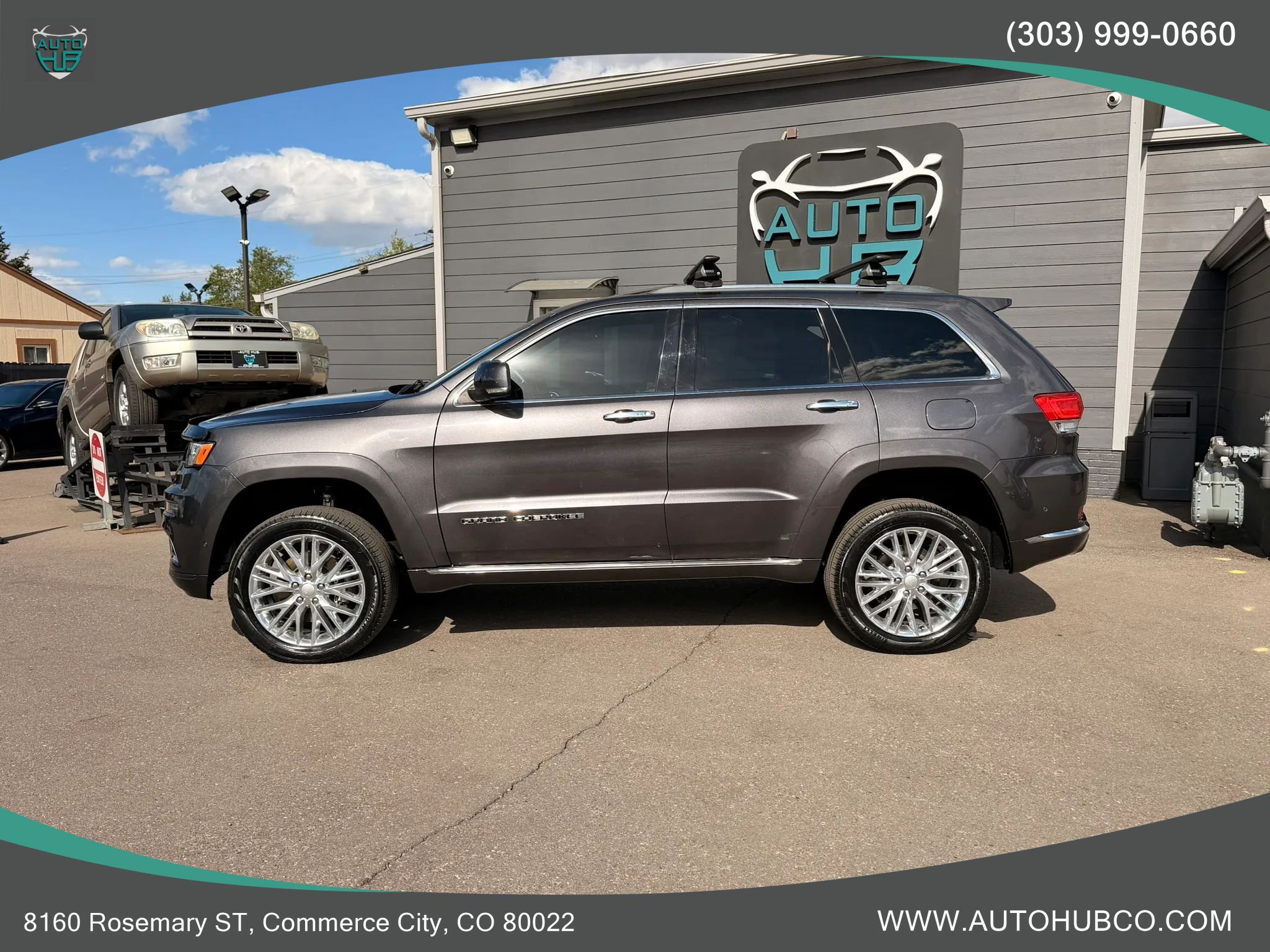 Used 2018 Jeep Grand Cherokee Summit AWD/4WD image 9