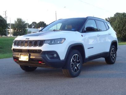 Used 2025 Jeep Compass Trailhawk