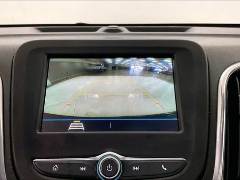 Used 2019 Chevrolet Equinox LT image 14