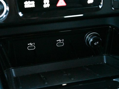 Used 2025 Audi Q5 Premium w/ Convenience Package image 13