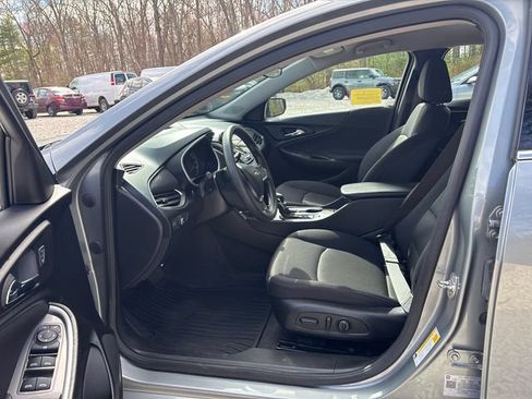 Used 2025 Chevrolet Malibu LT FWD image 27