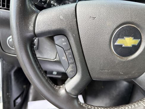 Used 2020 Chevrolet Express 3500 w/ Power Convenience Package RWD image 16
