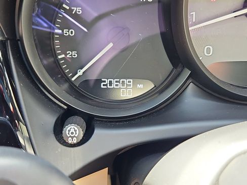 Certified 2023 Porsche Macan S AWD/4WD image 14